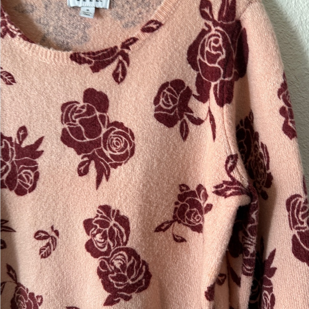 Women’s Elle Rose and Maroon Floral Sweater size Medium - Picture 4 of 8